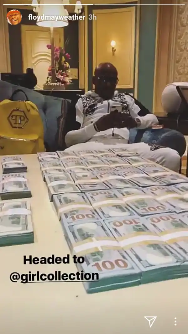 Floyd Mayweather Heads Over To His Girls Collection Strip Club With Bundles Of $100 Notes (Photos)